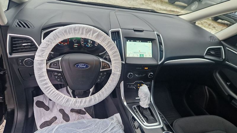 Ford Galaxy 2,0 TDCi - fotka 9 z 13