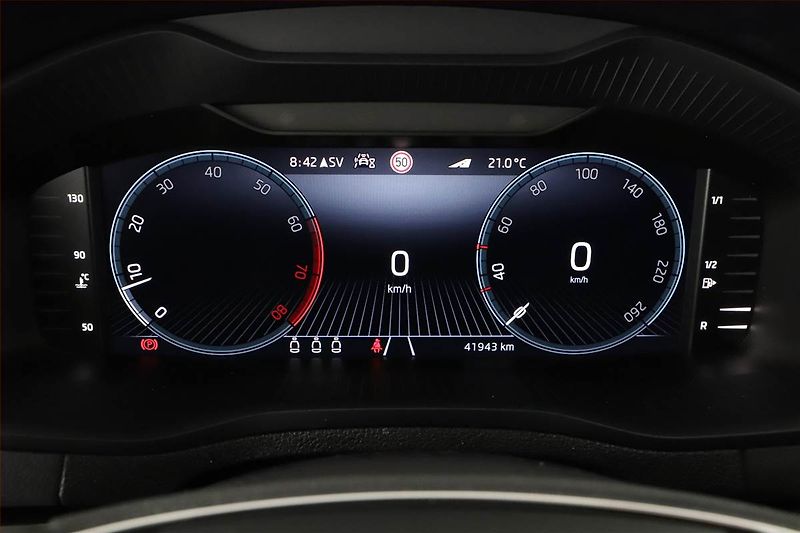 Škoda Karoq (2022) Style 1.5 TSI - fotka 9 z 20