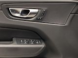 Volvo XC60 B4 AWD BRIGHT PLUS AUT  - náhled 29