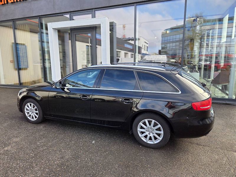 Audi A4 Avant 2.0 TDI DSG - fotka 2 z 30