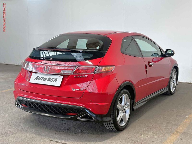 Honda Civic (2007) 1.8i-VTEC, AT, AC, temp - fotka 4 z 15