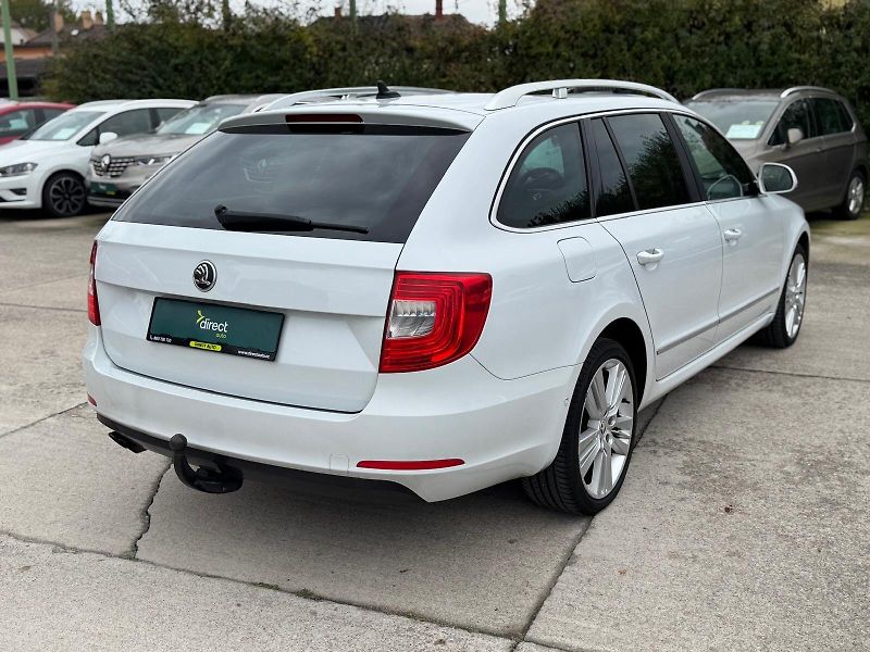 Škoda Superb - fotka 2 z 15