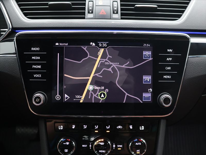 Škoda Superb 2,0 TDI 110kW DSG L&K DPH CZ - fotka 21 z 33