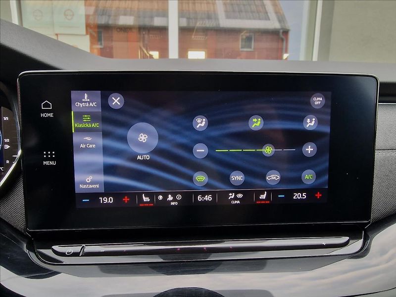 Škoda Octavia 2.0 TDI 110kw Style,ČR,1.Maj. - fotka 35 z 50