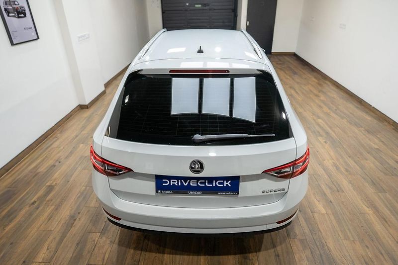 Škoda Superb 1.6 TDI 88 kW - fotka 5 z 25