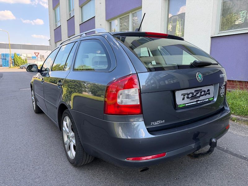 Škoda Octavia 2,0 TDi combi / servis.kn. / - fotka 3 z 37