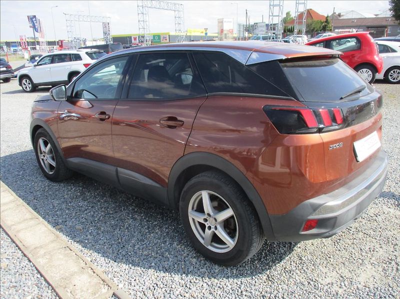 Peugeot 3008 1,6 HDI, navi, klima, servis, - fotka 7 z 21
