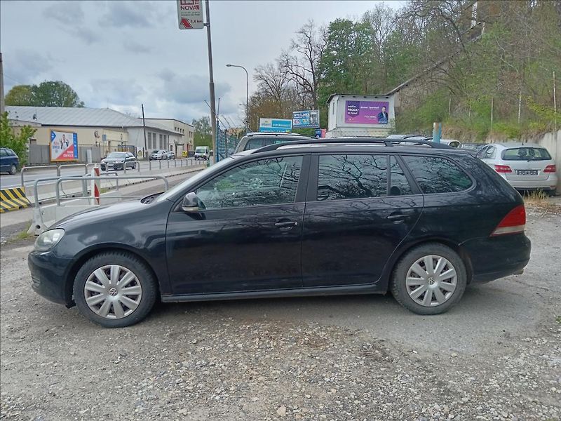 Volkswagen Golf Variant 1,6 TDi 4Motion  Trendline - fotka 6 z 20