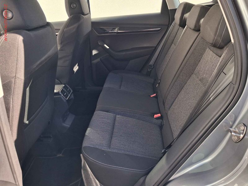 Škoda Karoq (2018) 1.5 TSi, Style, LED, navi - fotka 10 z 18