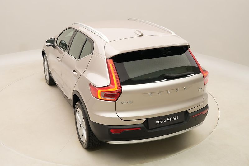 Volvo XC40 B4 BRIGHT PLUS AUT CZ - fotka 18 z 56