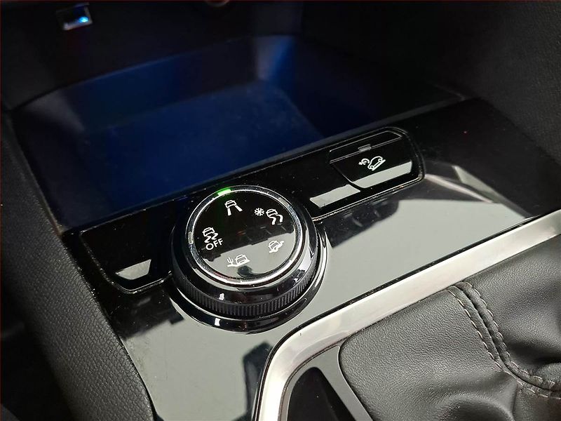 Peugeot 5008 (2017) 1.6 BlueHDi, 7 míst - fotka 16 z 19