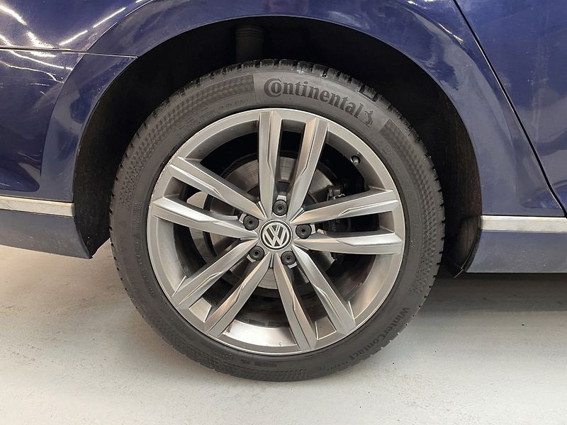 Volkswagen Passat (2017) 2.0TDI,140kW,DSG,HIGHLINE,DPH, - fotka 40 z 41