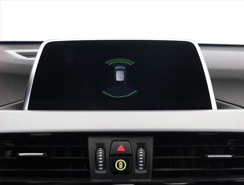 BMW X1 (2019) sDrive18d, Automat, Serv.kniha - fotka 15 z 18