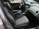 Chevrolet Cruze (2009) 1.6 i 16V, nová STK, v provozu - náhled 9