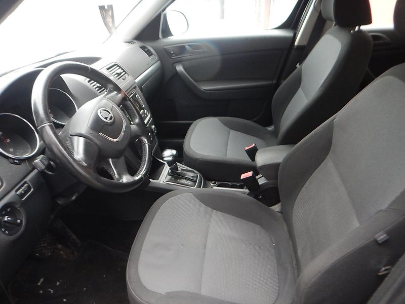 Škoda Yeti 1.2 Tsi 77 kw AUTOMAT - fotka 9 z 16