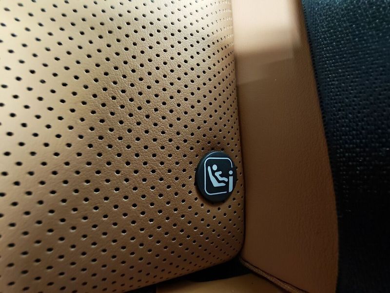 Lexus ES 300h Limited Edition - fotka 16 z 37