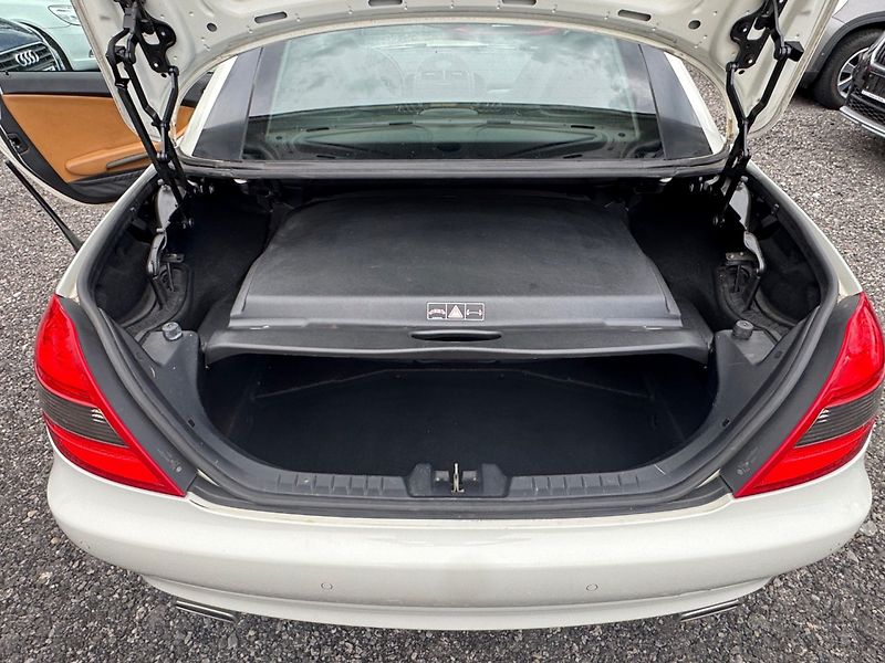 Mercedes-Benz SLK (2010) 3.0 AUTOMAT - fotka 26 z 29