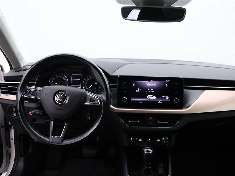 Škoda Scala 1,6 TDI 85kW Style DSG CZ - fotka 18 z 25