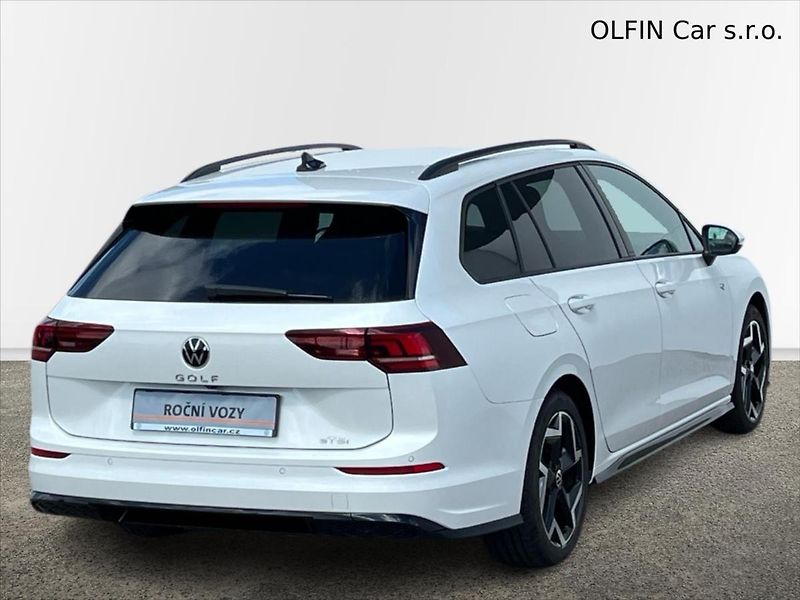 Volkswagen Golf Variant 1,5 e-TSi 110kW 7DSG R-Line  R - fotka 2 z 26