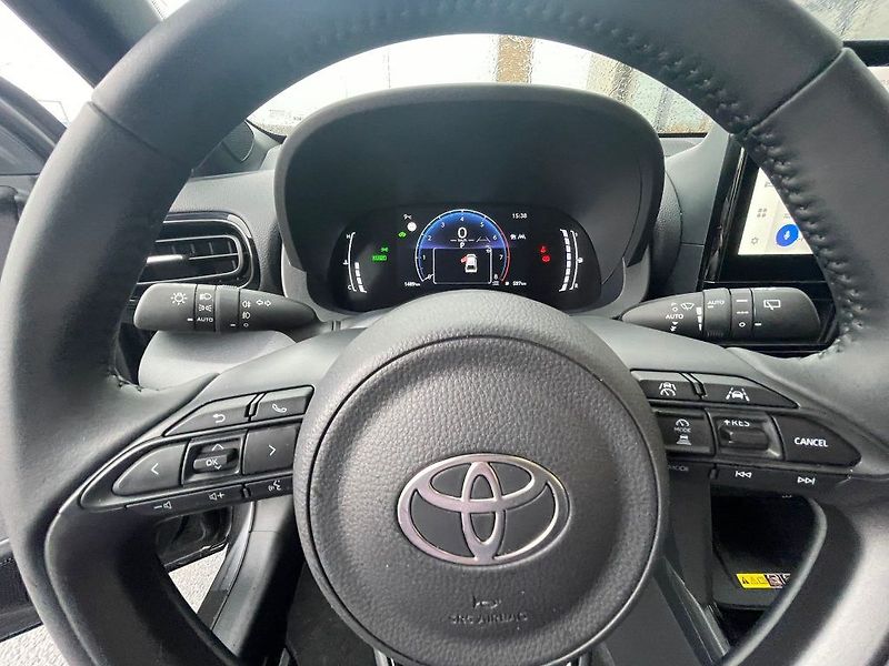 Toyota Yaris Cross 1.5 Hybrid 130k FWD Style - fotka 26 z 28