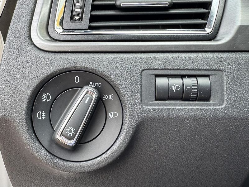 Škoda Rapid (2016) 1.6 TDI 85kW Ambition - fotka 12 z 27