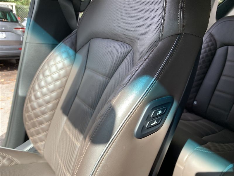 SsangYong Rexton 2,2 D AWD,1.MAJ.,ČR,SERVISKA - fotka 21 z 27