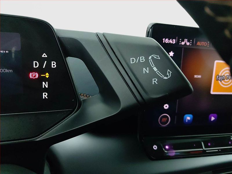 Cupra Born (2022) 58, SoH 92% - fotka 13 z 22