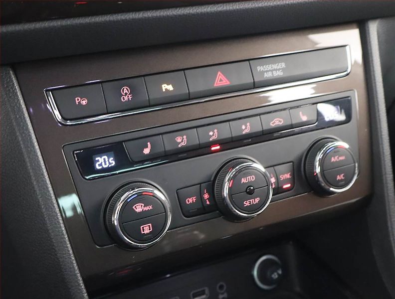 Seat Ateca (2017) 1.4 TSI, 4X4, ČR,1.maj - fotka 19 z 25