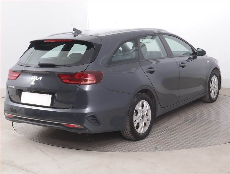 Kia Ceed (2023) Spin 1.0 T-GDI, SPIN, DPH - fotka 5 z 15