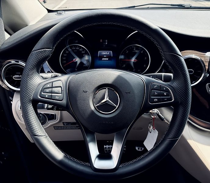 Mercedes-Benz Třídy V 300d 4M MARCO POLO - fotka 28 z 38