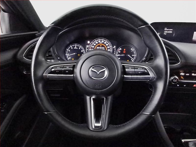 Mazda 3 (2022) 2.0 Skyactiv-G - fotka 16 z 18