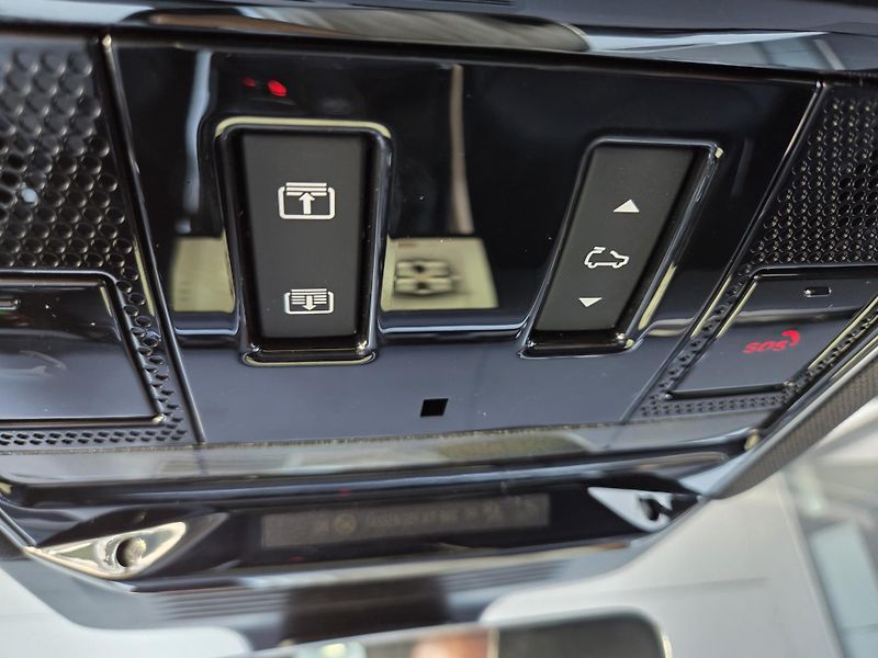 Land Rover Range Rover Sport P460e D-SE HUD PANO R22 TZ - fotka 64 z 71