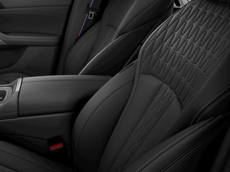 BMW X6 (2026) xDrive30d - fotka 7 z 10