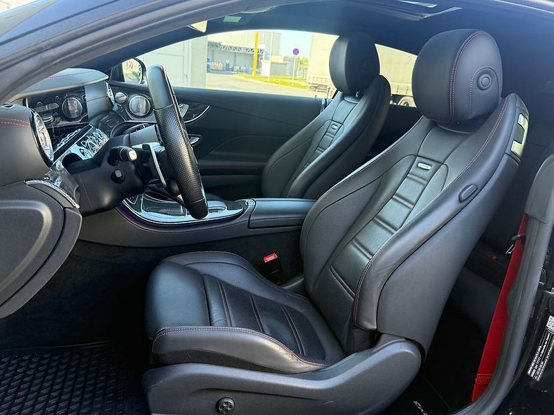 Mercedes-Benz Třídy E (2022) - fotka 16 z 91
