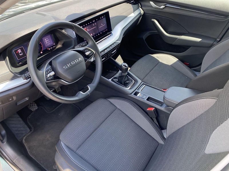 Škoda Octavia (2025) 1.5 TSI Selection - fotka 6 z 32