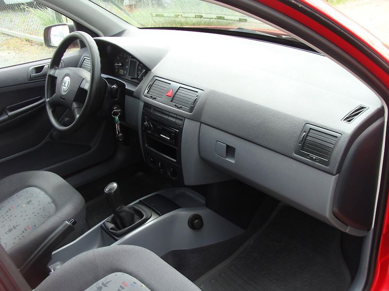 Škoda Fabia 1.4 MPi, ČR původ, nová STK - fotka 16 z 21