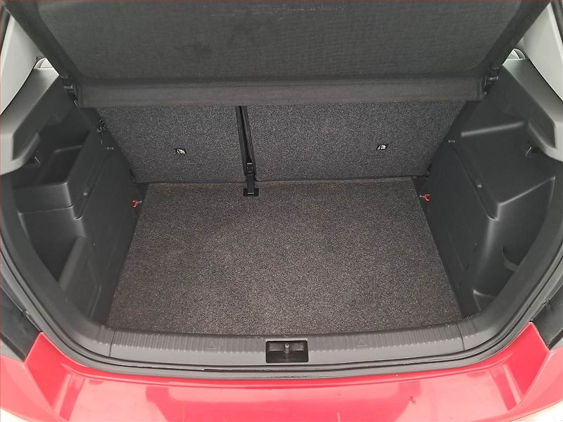 Škoda Fabia (2015) 1.2 TSI, Serv.kniha, Tempomat - fotka 14 z 16