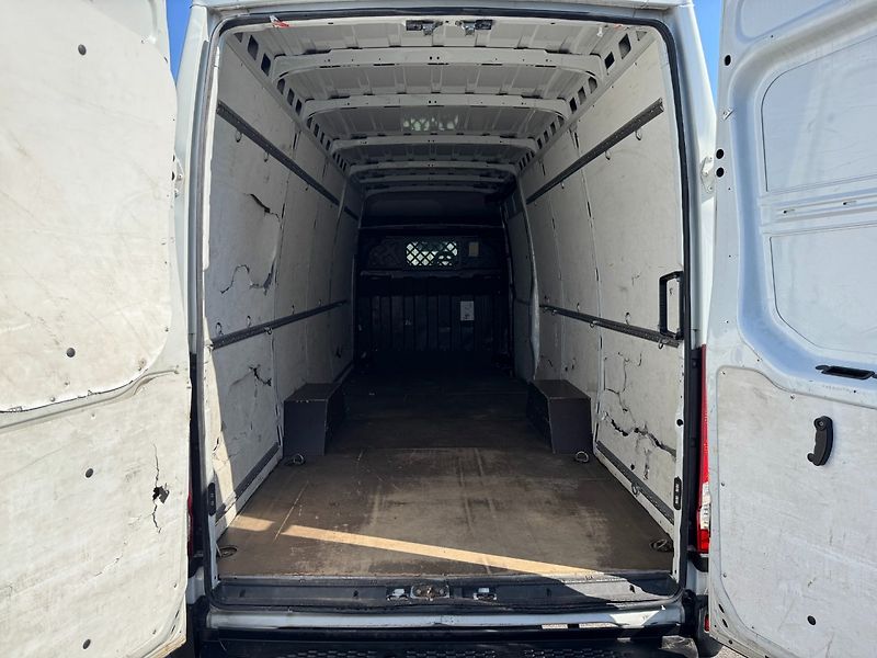 Iveco Daily (2019) 35S16 2.3 115 Kw - fotka 22 z 22
