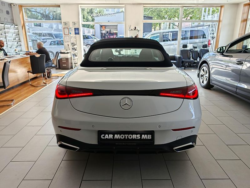 Mercedes-Benz CLE 200 cabrio AMG Pack - fotka 7 z 32