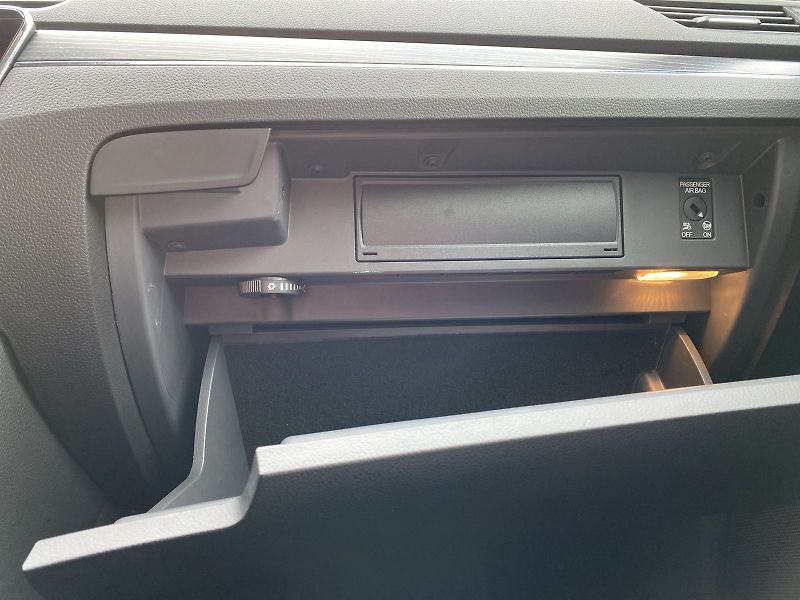 Škoda Superb (2022) Combi 2.0 TDI DSG Style - fotka 27 z 37
