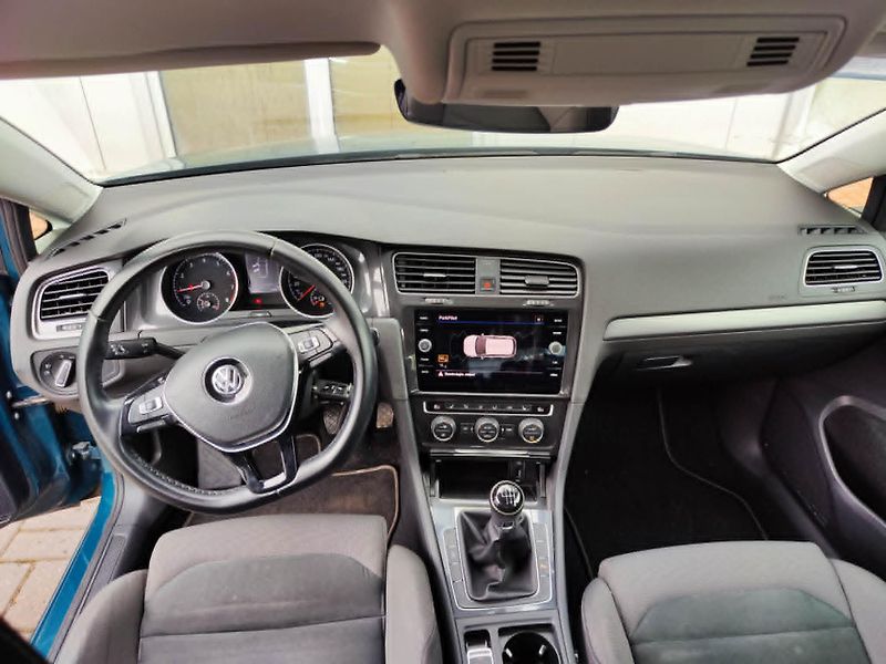 Volkswagen Golf (2018) - fotka 7 z 23