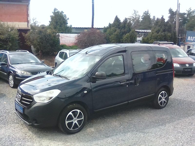 Dacia Dokker (2013) 1.6 MPi Ambiente, 1.majitel - fotka 9 z 31