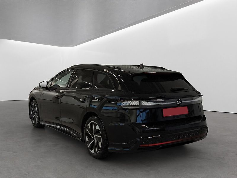 Volkswagen ID.7 Tourer GTX 4M DCC IQ 360 HuD Pano Taž - fotka 4 z 10