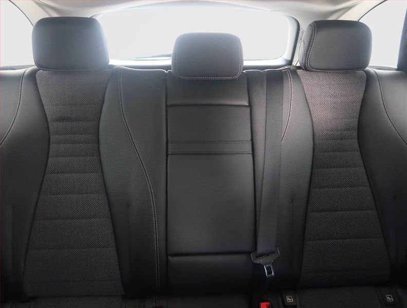 Mercedes-Benz Třídy E (2017) E 220 d, Automat, Kůže, Navi - fotka 10 z 16