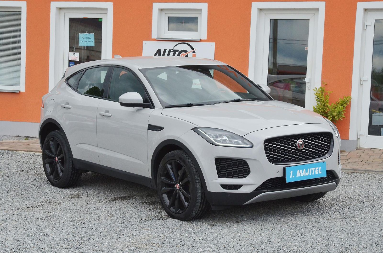 Jaguar E-Pace 2.0 D 132kW S AWD AT 1.MAJITEL