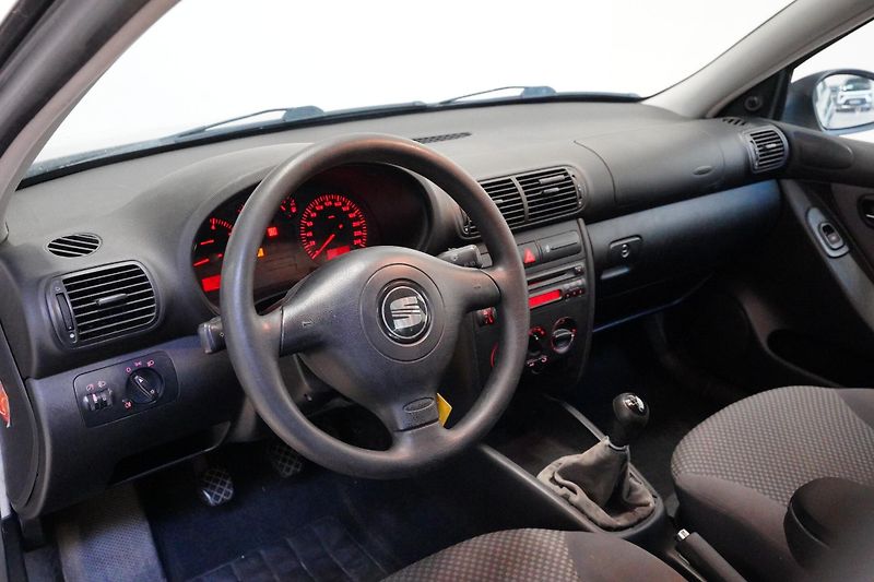 Seat Leon - fotka 5 z 6