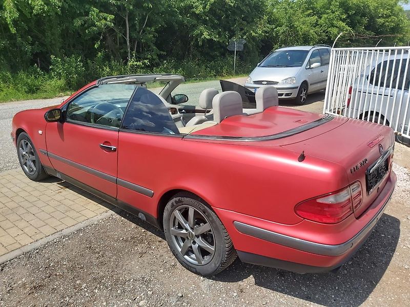 Mercedes-Benz CLK (1998)  320, 160 KW - fotka 20 z 41