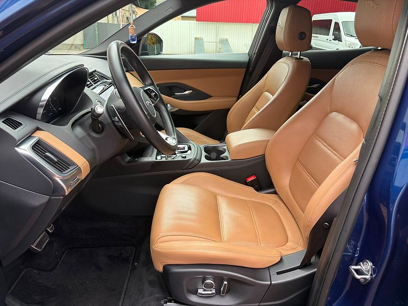 Jaguar E-Pace P200 AWD, ČR, Meridian, TOP - fotka 16 z 30