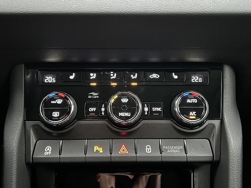 Škoda Karoq 2.0 TDI 4x4 Top selection - fotka 12 z 27