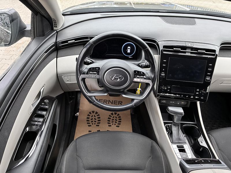 Hyundai Tucson 1.6T-GDi 110kW SMART AUTOMAT - fotka 15 z 31